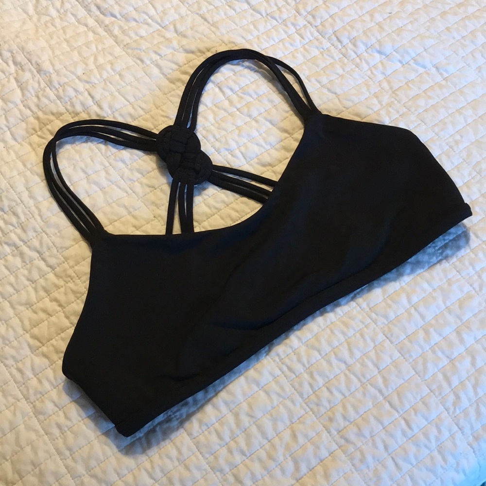 Lululemon size 12 black sports bra
